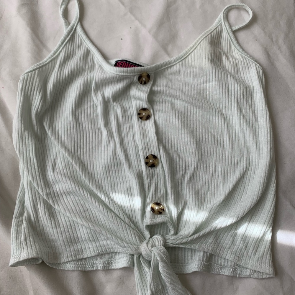 crop top